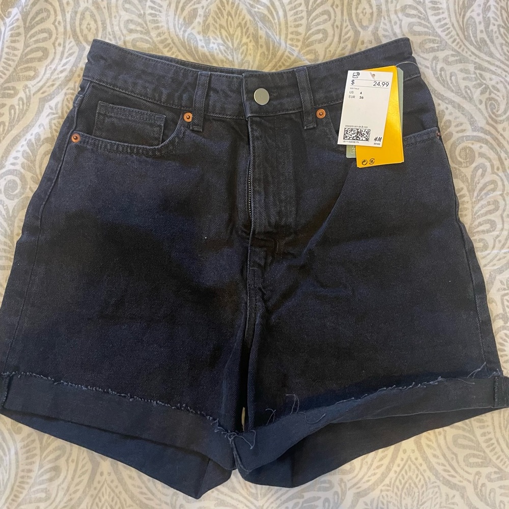 *NWT* H&M Black Denim Shorts